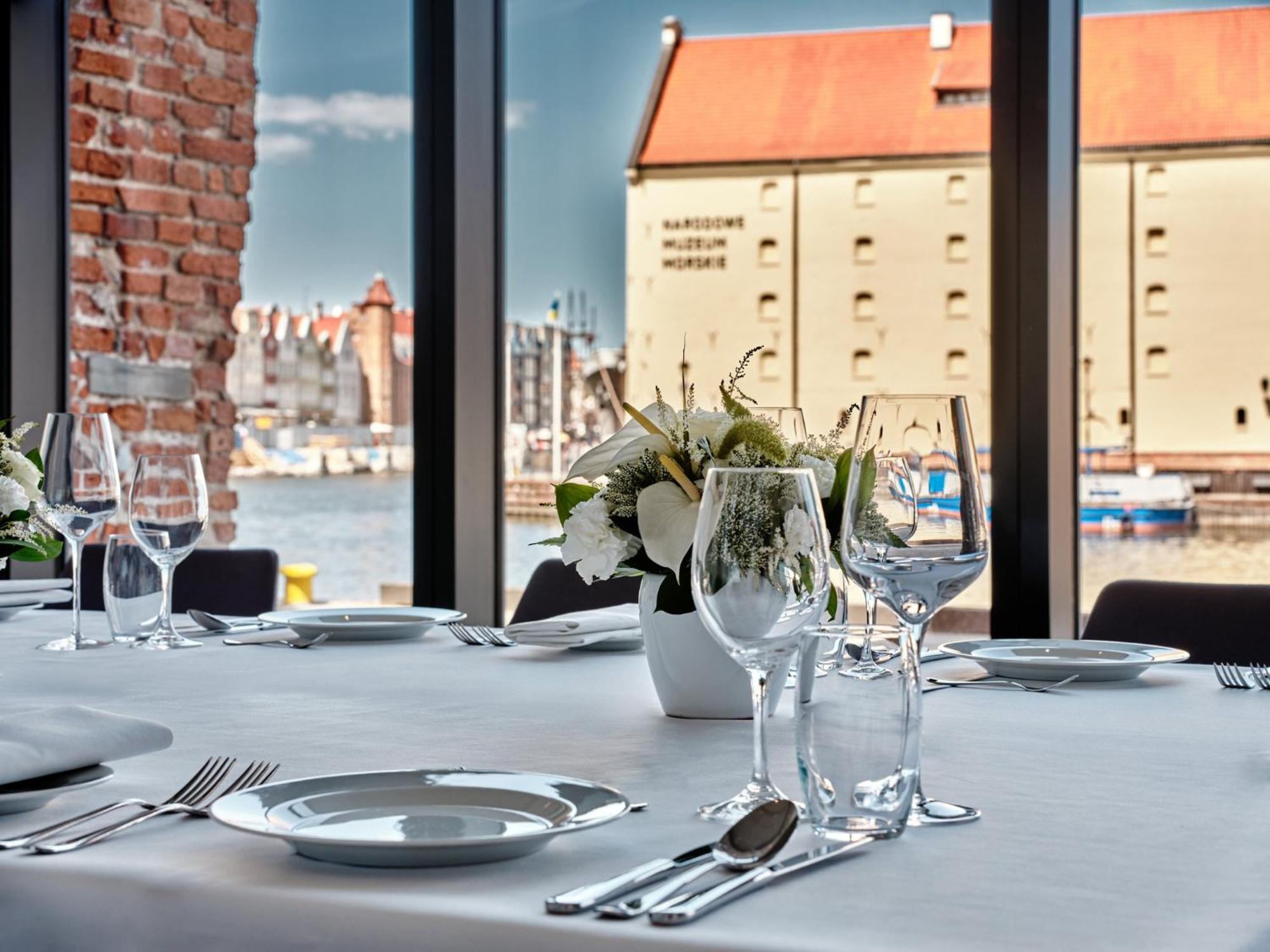 Holiday Inn Gdansk - City Centre By Ihg Buitenkant foto